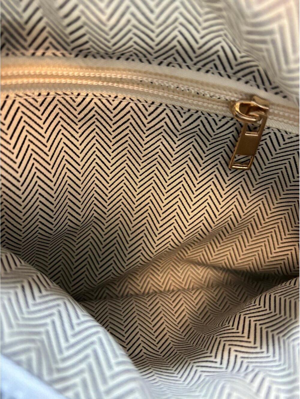 Crossbody Purses - Picture 4 of 9